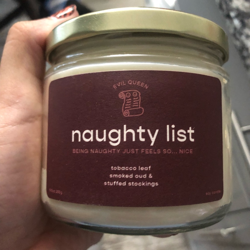 Evil Queen naughty list candle